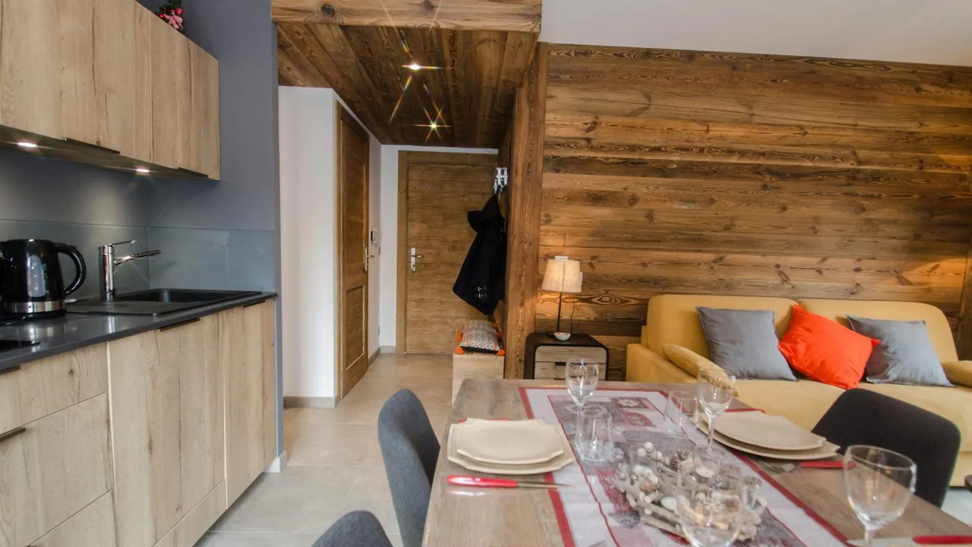 Appartement 3 Etoiles, Wifi, Parking, Balcon A Chamonix - Fr-1-343-201